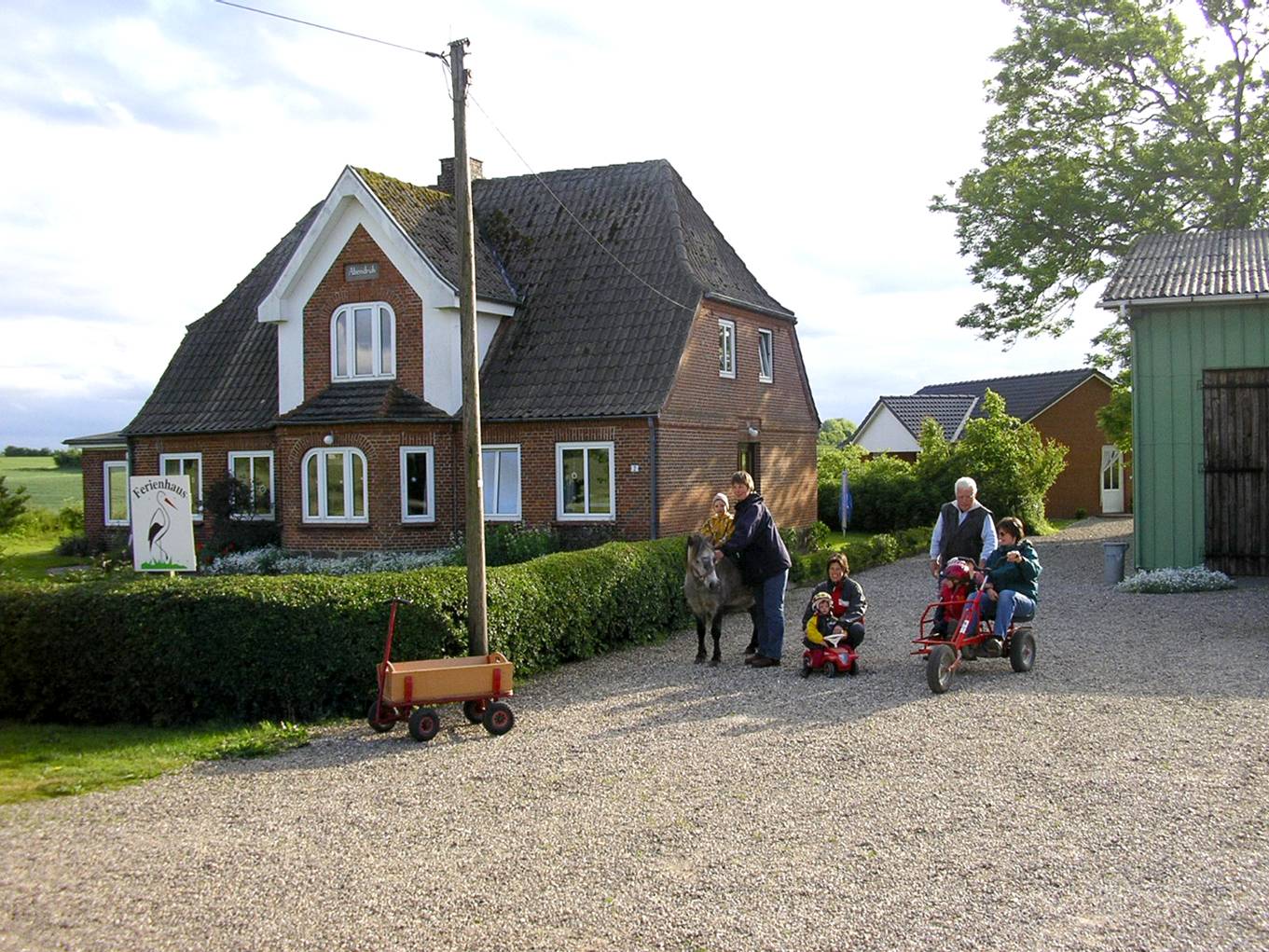 Ferienhaus Storchennest, Ponyreiten, Gocart, Bollerwagen