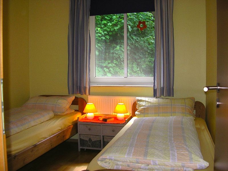 Schlafzimmer mit zwei Betten